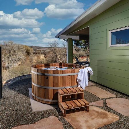 Pitchner Place Creekfront Hot Tub Fire Pit Cornville Экстерьер фото